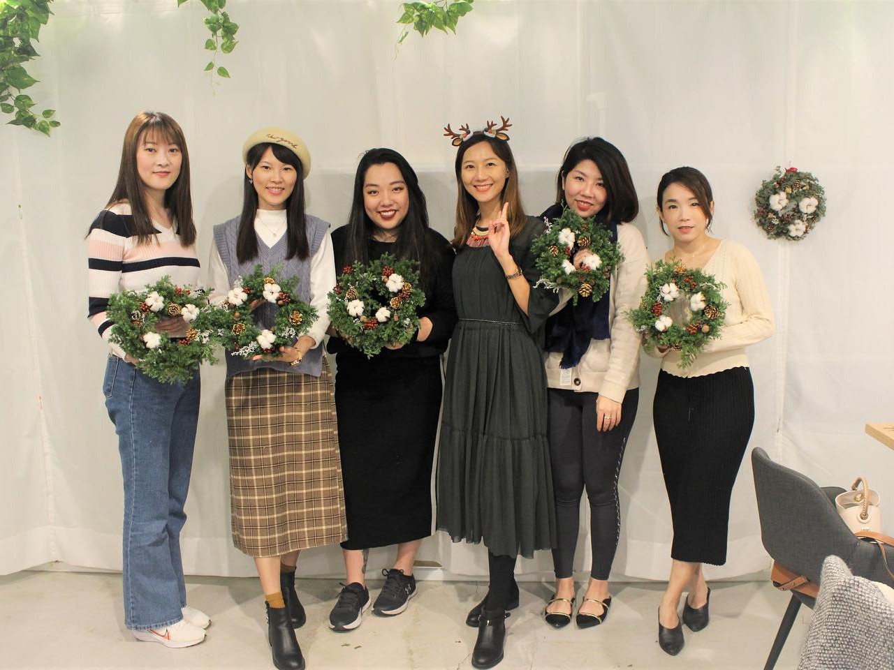 ๐ Christmas Wreath Making Class | Ching Hung's Portfolio | Gengen