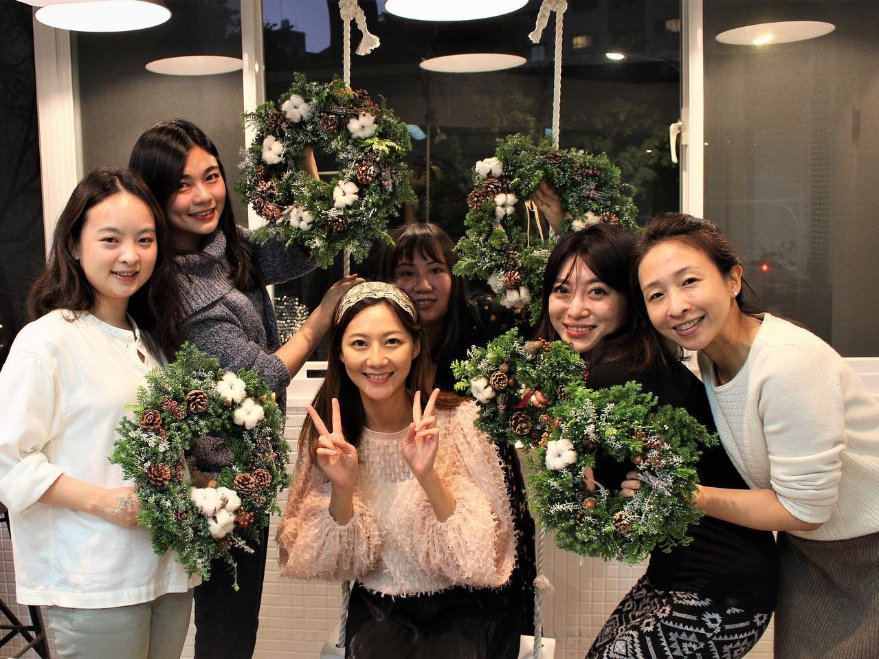 ๐ Christmas Wreath Making Class | Ching Hung's Portfolio | Gengen