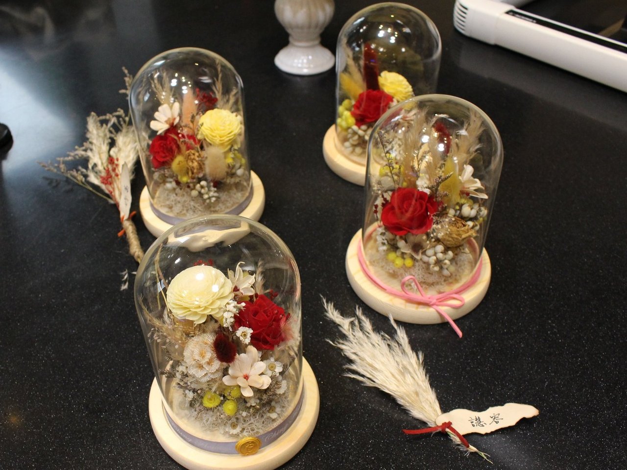 🌹 Community Floral Workshop: Preserved Flower Glass Dome Creation | Ching Hung's Portfolio | Gengen