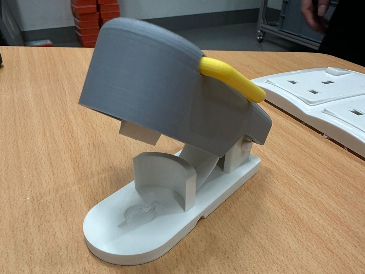 3D PRINTING OF PILL CUTTER | shaun chua's Portfolio | Gengen