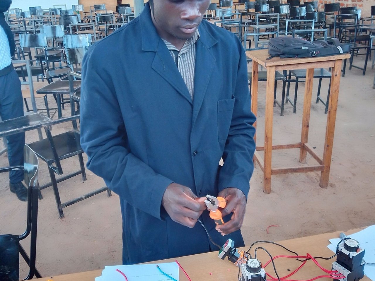 Kebi'selectrical and electronics shop | Kelvine Webi's Resume | Gengen